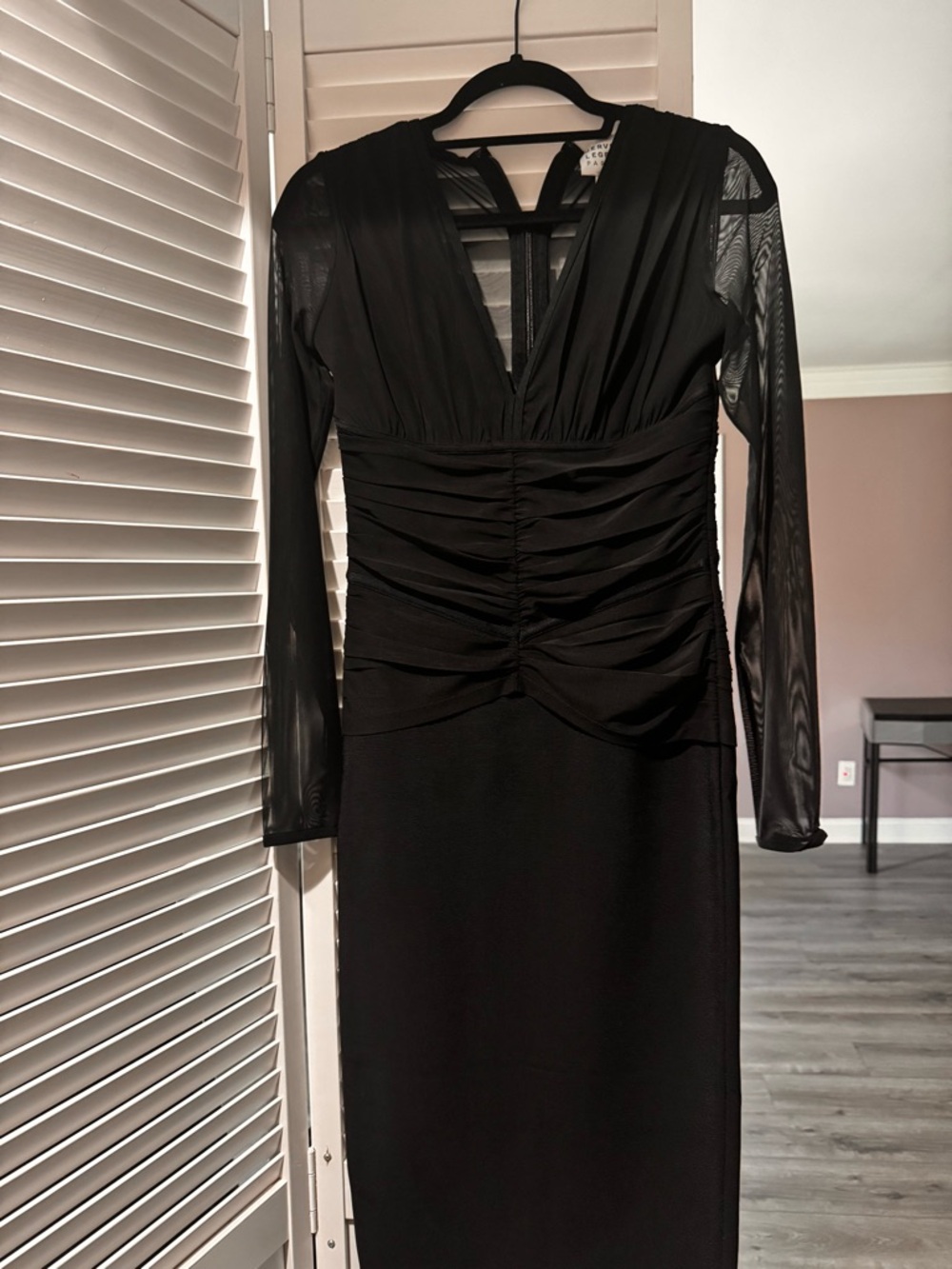 Herve Leger Black Ruched Long-Sleeve V-Neck Dress